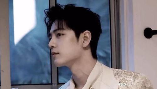 刘一飞爆料杨紫和肖战最新消息,刘一飞曝惊人爆料! 第2张 刘一飞爆料杨紫和肖战最新消息,刘一飞曝惊人爆料! 第2张